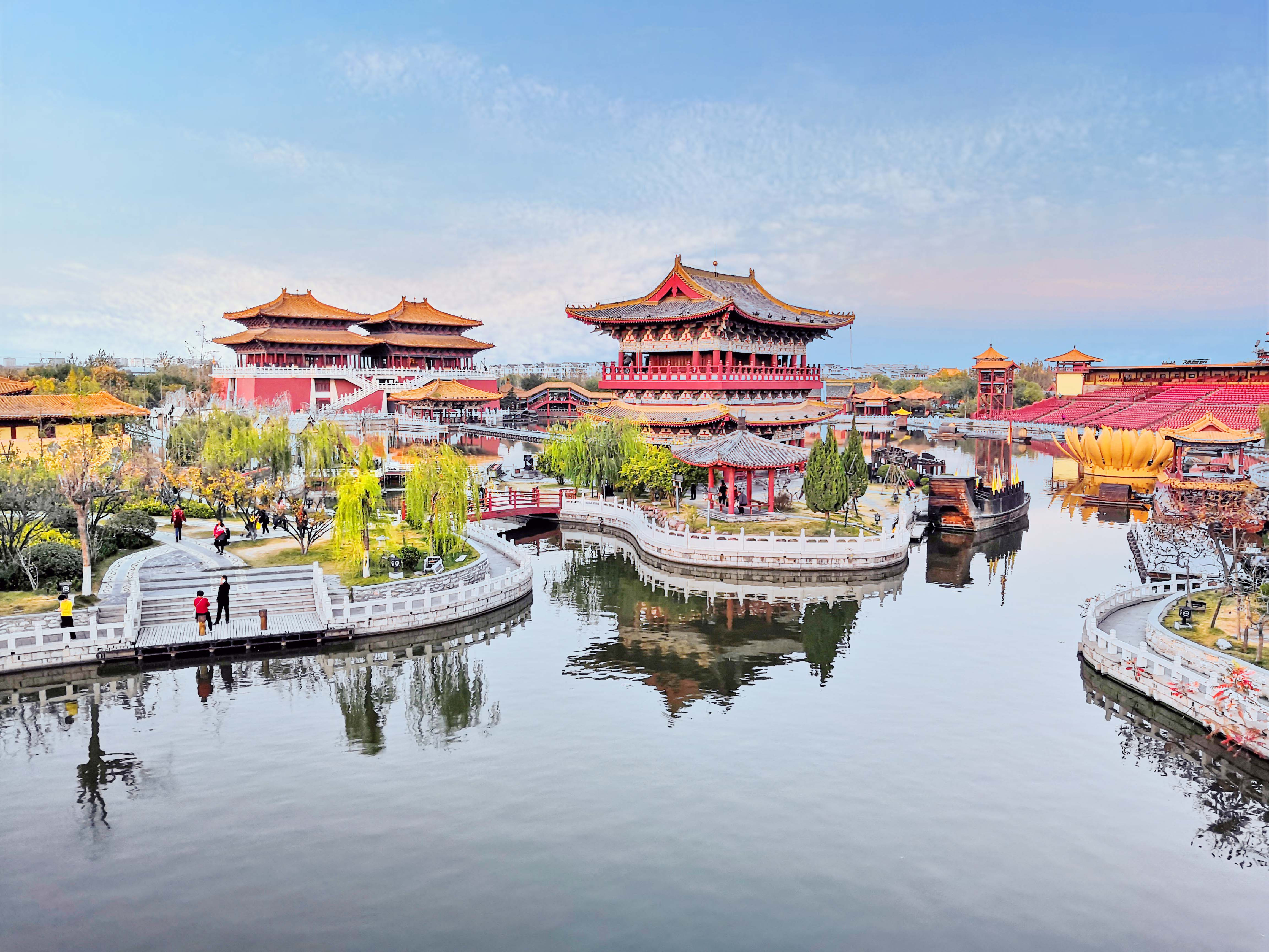 梦回千年,游开封清明上河园