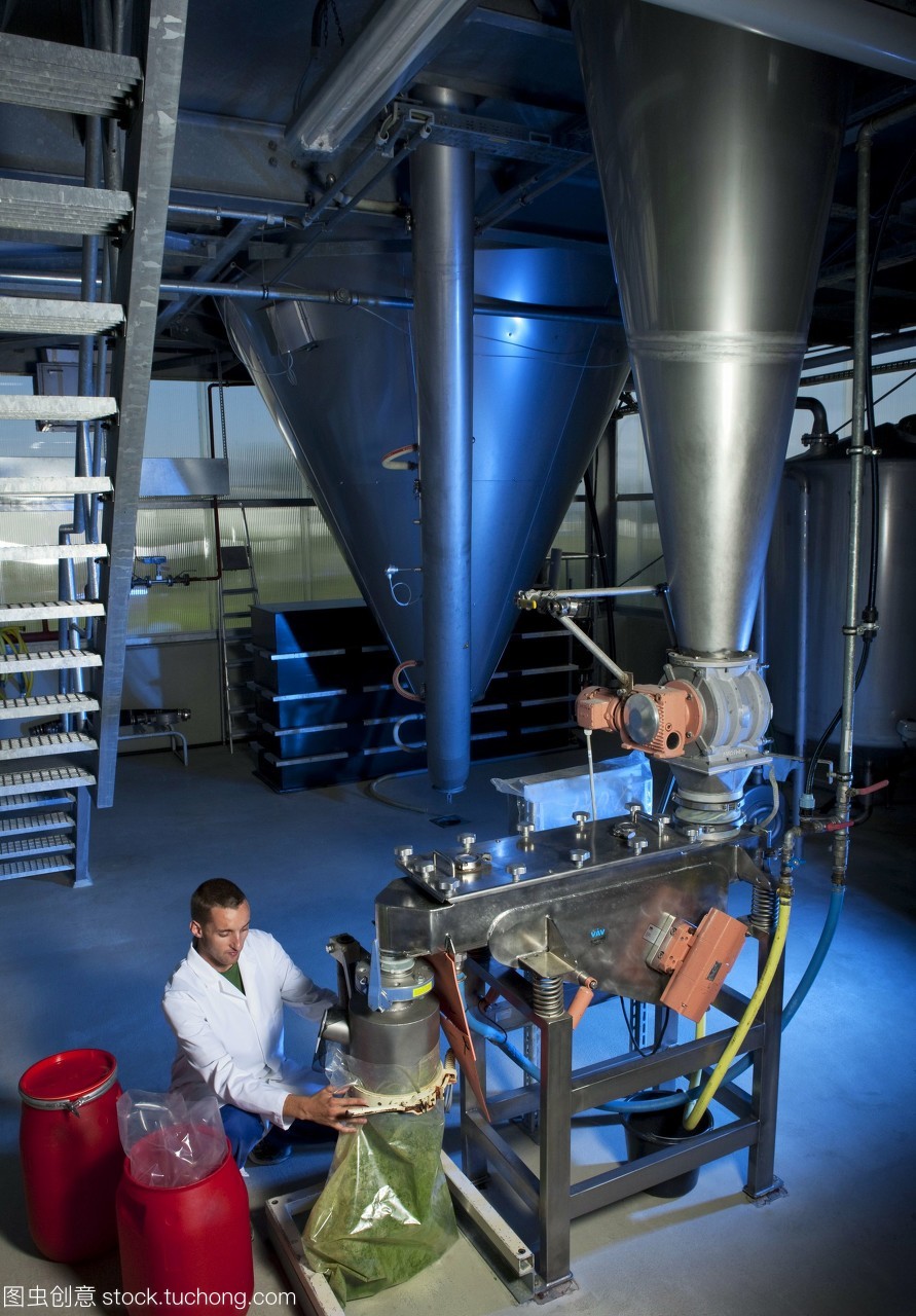 微藻生产 德国 Roquette 工厂的食品补充剂创新之路