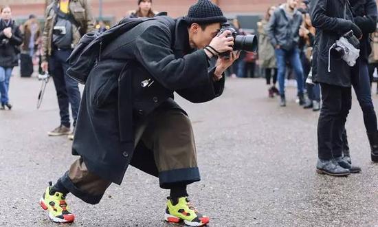 街头摄影师的造型指南 遇见镜头,即刻优雅